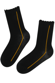 Хлопковые носки чёрного цвета с горчично-жёлтой полоской KRISTI | Sokisahtel