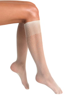 MAGICA creamy white fishnet knee-highs | Sokisahtel