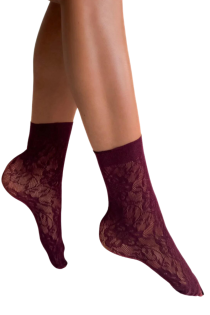 ROSA STILE burgundy sheer socks | Sokisahtel