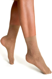 ROSA STILE beige sheer socks | Sokisahtel