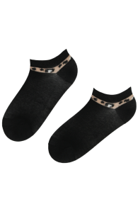 Хлопковые укороченные (спортивные) носки чёрного цвета с бежевой леопардовой кромкой FREYA | Sokisahtel