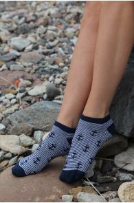 Женские низкие носки синего цвета с узором в виде якорей MERMAID | Sokisahtel