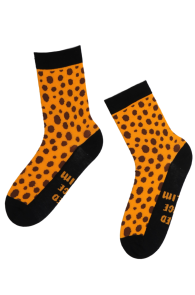 Хлопковые носки оранжевого цвета в коричневый горошек с надписью OLED KÕIGE KALLIM | Sokisahtel