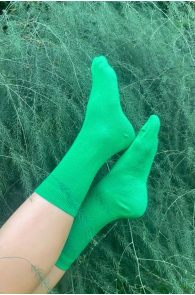 Женские хлопковые носки зелёного цвета KIM | Sokisahtel