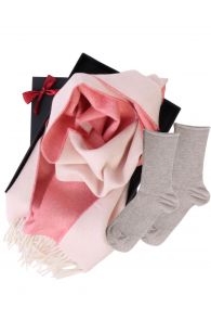 Alpaca wool two sided scarf and ANNI socks gift box for women | Sokisahtel