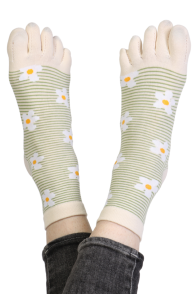 Хлопковые пальчиковые носки кремово-белого цвета с цветочным узором LANCA | Sokisahtel