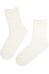 Хлопковые носки белого цвета с узором в виде сердец NAVARRA | Sokisahtel