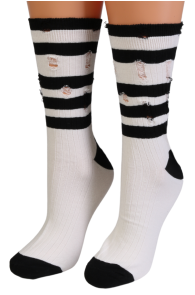Белые хлопковые носки в "рваном" стиле с полосками POSITANO | Sokisahtel
